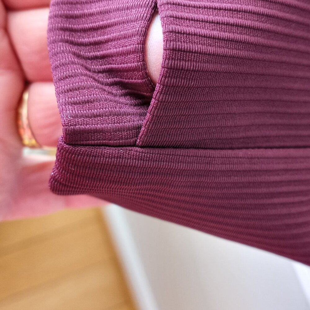 '90 Degree' by Reflex Burgundy Cropped Top Size L NWOT - Picture 8 of 14